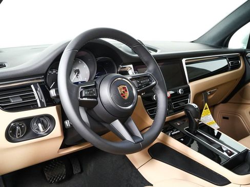 New 2026 Porsche Macan S image 4