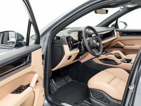 New 2026 Porsche Cayenne E-Hybrid image 7