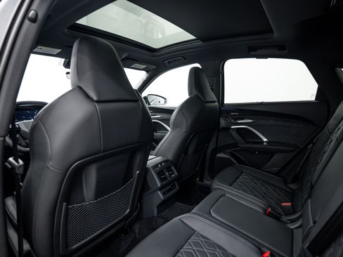 New 2026 Audi SQ5 Prestige image 20