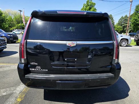 Used 2019 Cadillac Escalade ESV Platinum AWD/4WD image 4