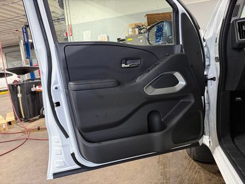 New 2026 Nissan Frontier SV w/ Tow Package AWD/4WD image 15