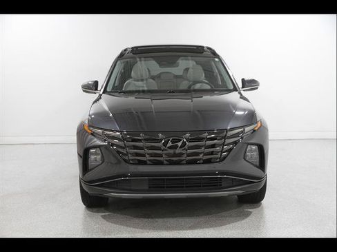 Used 2024 Hyundai Tucson Limited AWD/4WD image 2