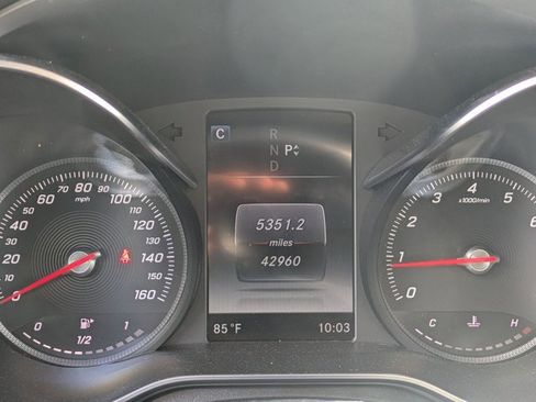 Used 2019 Mercedes-Benz GLC 300 4MATIC image 10