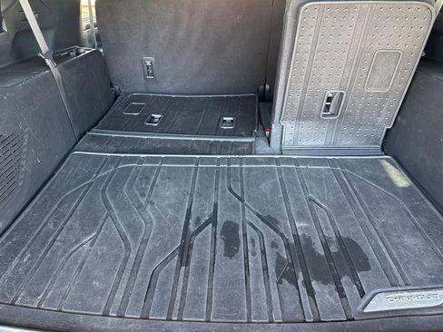 Used 2022 Chevrolet Suburban Z71 w/ Off-Road Capability Package image 22