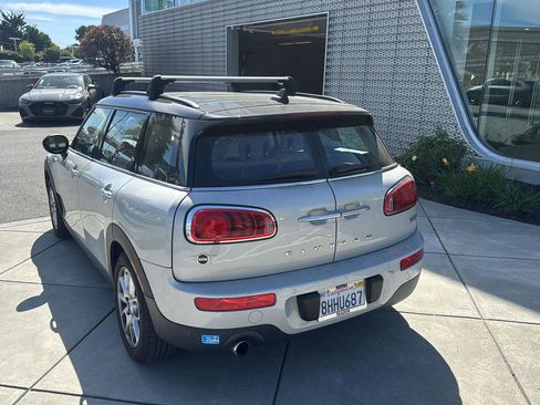 Used 2019 MINI Cooper Clubman w/ Storage Package image 8