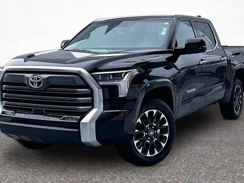 Used 2026 Toyota Tundra Limited AWD/4WD image 4
