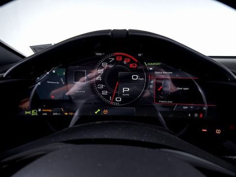 Used 2024 Ferrari Roma Spider image 34