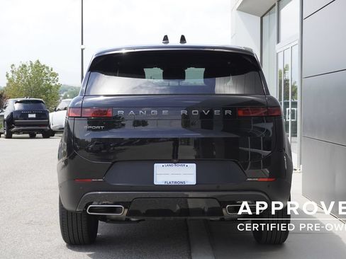Used 2025 Land Rover Range Rover Sport SE AWD/4WD image 6