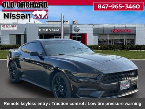 Used 2024 Ford Mustang Coupe RWD image 5