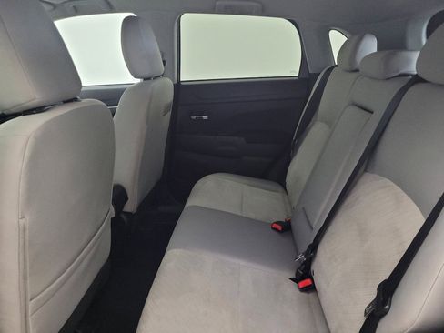 Used 2015 Mitsubishi Outlander Sport SE AWD/4WD image 18