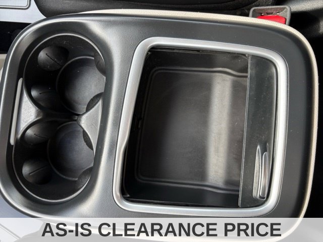 Used 2021 Chrysler Pacifica Touring-L FWD image 32