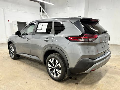 Used 2023 Nissan Rogue SV w/ SV Premium Package FWD image 6