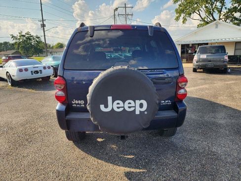 Used 2006 Jeep Liberty Limited AWD/4WD image 6