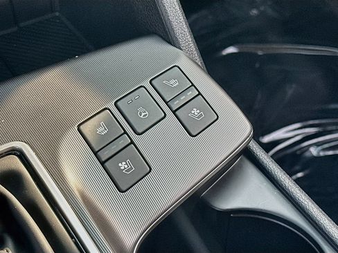 Certified 2026 Kia Sportage SX FWD image 21