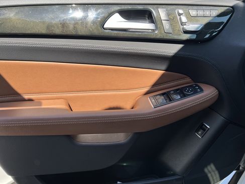 Used 2016 Mercedes-Benz GLE 400 4MATIC image 14