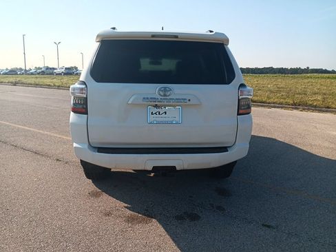 Used 2019 Toyota 4Runner SR5 Premium AWD/4WD image 12