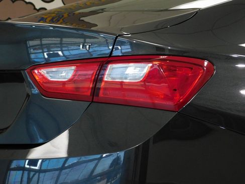 Used 2018 Chevrolet Malibu LT image 78