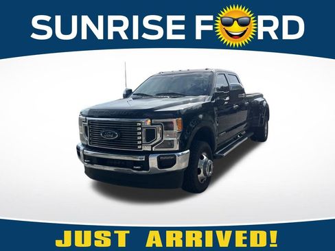Used 2022 Ford F350 Lariat w/ Lariat Ultimate Package AWD/4WD image 1