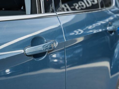 Used 2019 Ford Escape SE image 16