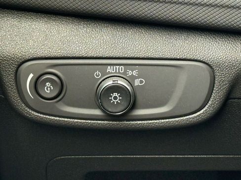 Used 2025 Chevrolet TrailBlazer LT image 18