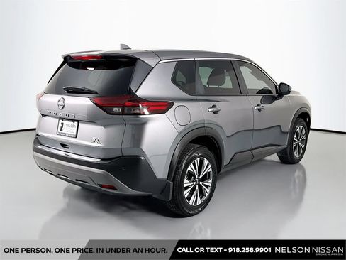 Certified 2023 Nissan Rogue SV FWD image 5