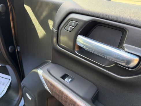 Used 2021 GMC Sierra 1500 Denali w/ Denali Ultimate Package image 37