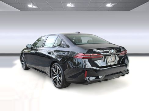 New 2026 BMW 530i w/ M Sport Package image 3