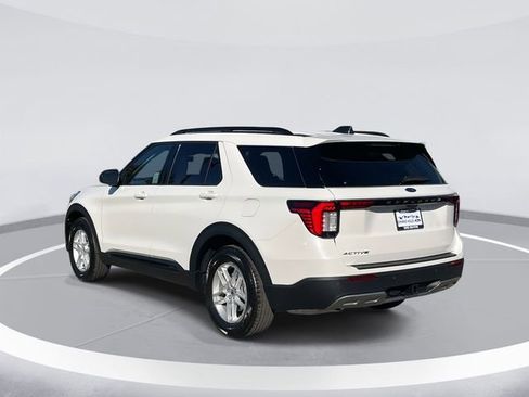 New 2026 Ford Explorer Active w/ Active Comfort Package image 4