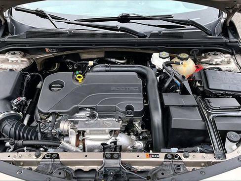 Used 2023 Chevrolet Malibu LT FWD image 10