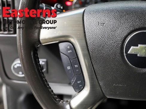 Used 2018 Chevrolet Express 2500 w/ Enhanced Convenience Package image 15