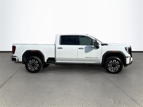 New 2026 GMC Sierra 2500 Denali Ultimate image 3