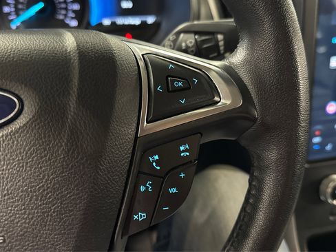 Used 2022 Ford Edge SEL image 24