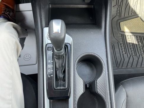 Used 2025 Nissan Altima 2.5 SV FWD image 27