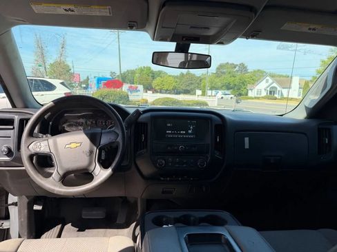 Used 2018 Chevrolet Silverado 1500 W/T w/ Trailering Package RWD image 20