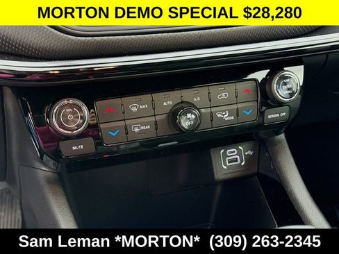 New 2026 Jeep Compass Latitude image 15