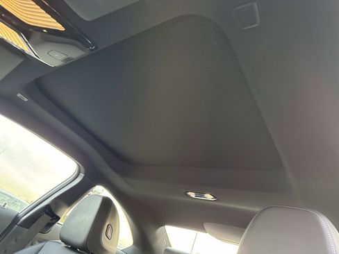 Used 2025 BMW 230i Coupe image 18