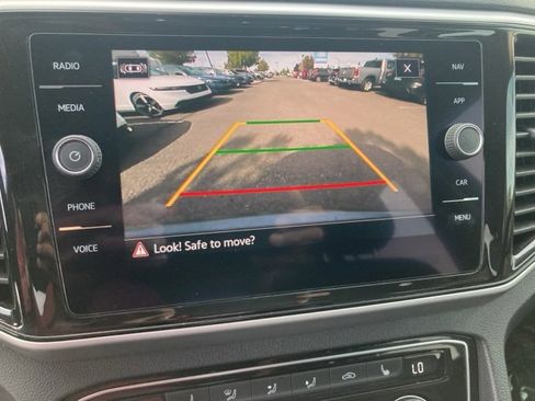 Used 2021 Volkswagen Atlas SEL image 33