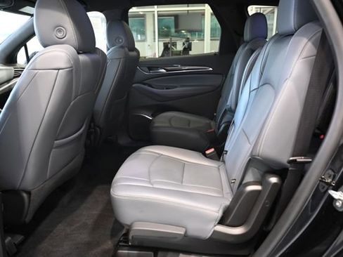 Used 2023 Buick Enclave Essence w/ LPO, Touring Package image 11