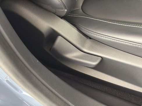 Used 2023 Ford Mustang Mach-E Select image 32