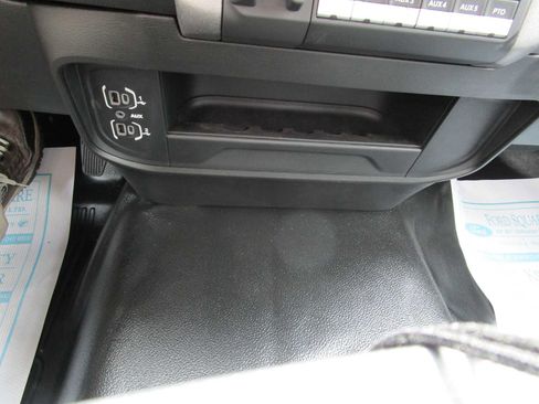 Used 2024 RAM 5500 Tradesman image 16