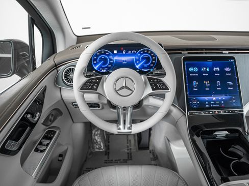 Certified 2023 Mercedes-Benz EQE 500 4MATIC SUV image 14