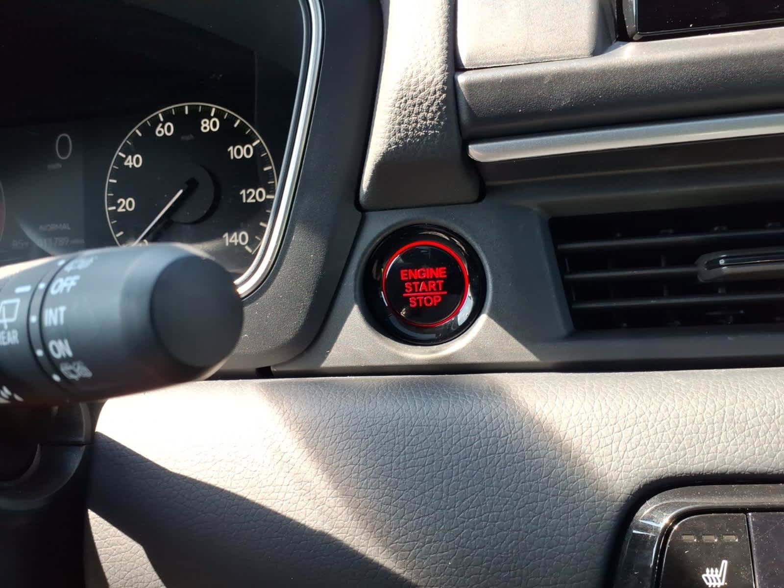 Used 2024 Honda Pilot Touring image 22