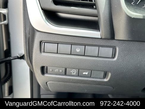 Used 2024 Nissan Rogue SV AWD/4WD image 15