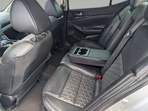 Used 2019 Nissan Maxima Platinum FWD image 14