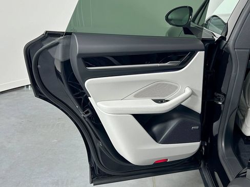 Certified 2024 Porsche Macan 4 Electric AWD/4WD image 28