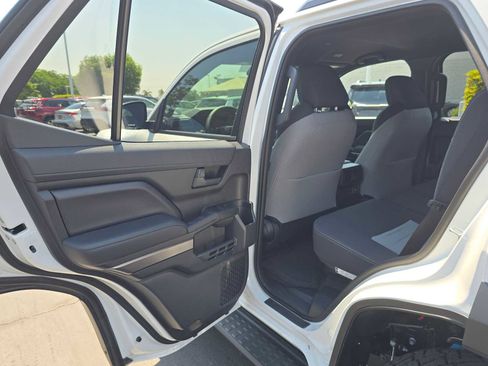 Certified 2025 Toyota 4Runner TRD Off-Road image 21