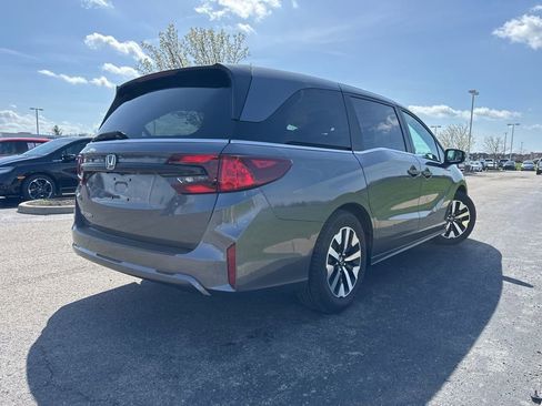 Used 2025 Honda Odyssey EX-L image 11