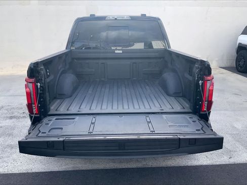 Used 2025 Ford F150 Raptor AWD/4WD image 18