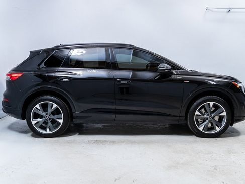 Used 2024 Audi Q4 e-tron Premium Plus w/ Premium Plus image 8