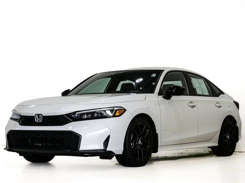 Used 2025 Honda Civic Sport image 3